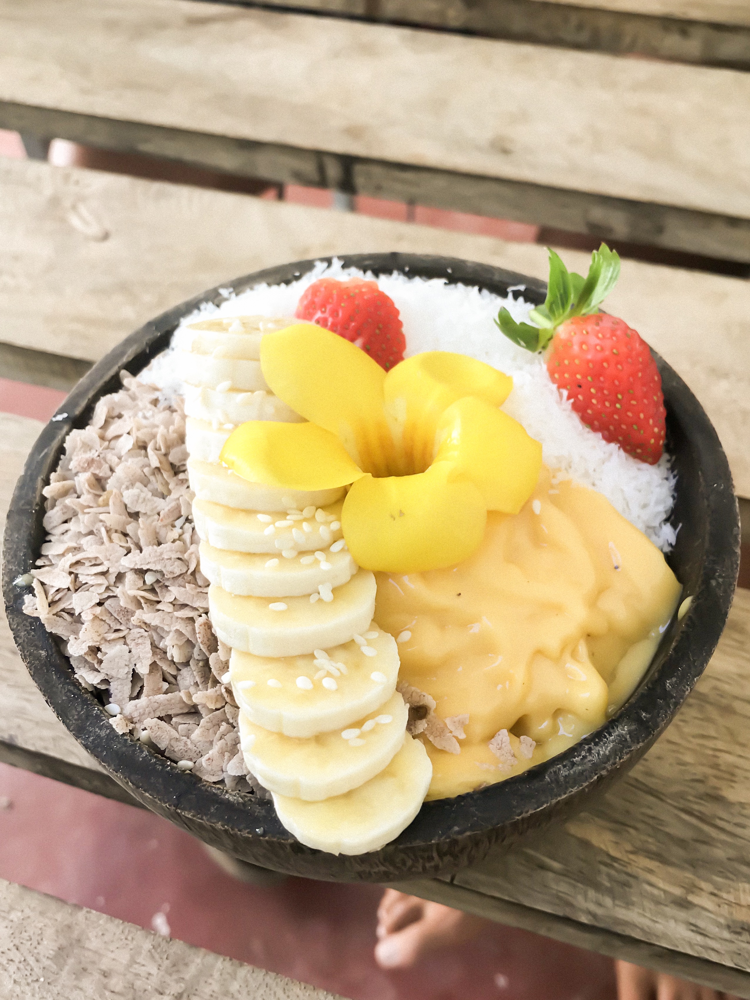 Dreaming of elsewhere smoothie bowl mirissa sri lanka