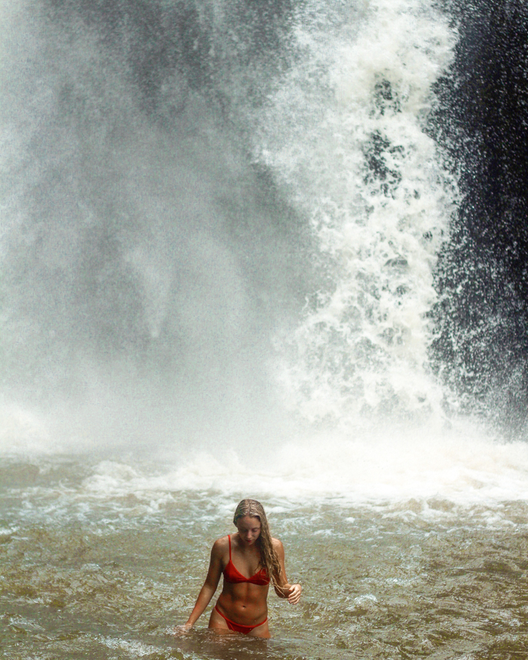 spellbound travel tegnenungan waterall bali