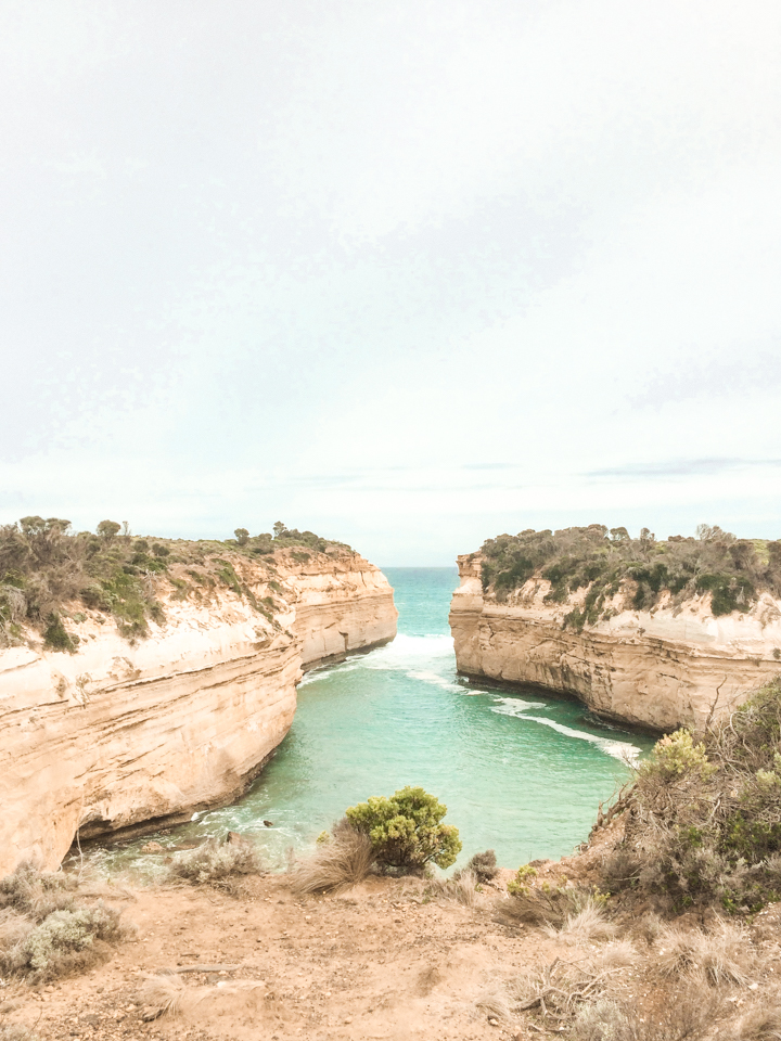 spellbound travels loch ard gorge great ocean road melbourne australia 